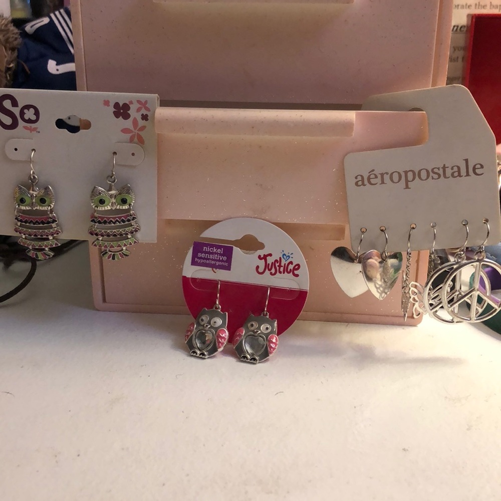 6 pairs of little girl earrings